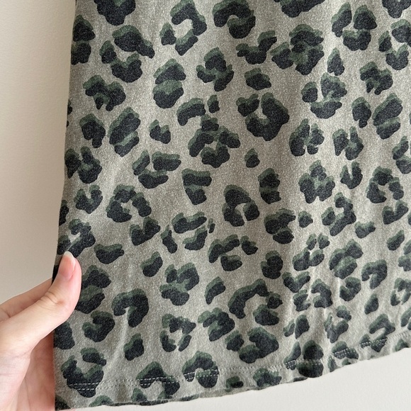 Lucky Brand Green Cheetah Print Short Sleeve T-Shirt, Size Medium - Picture 8 of 16